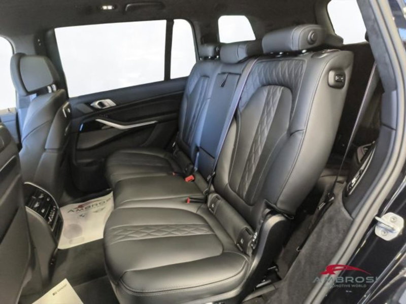 BMW X7 nuova a Perugia (11)