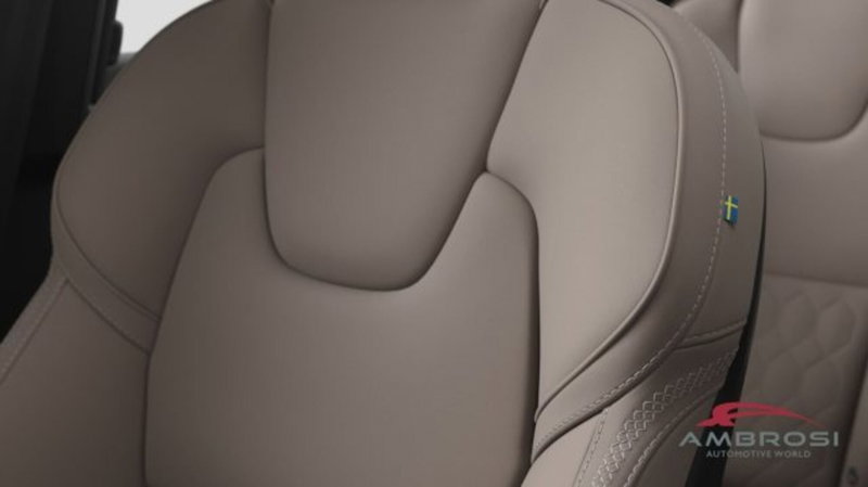 Volvo XC90 nuova a Perugia (11)