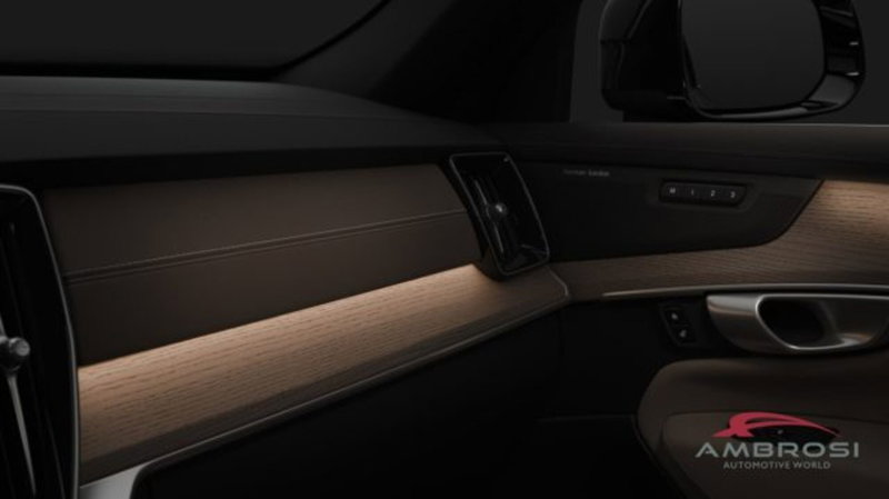 Volvo XC90 nuova a Perugia (15)