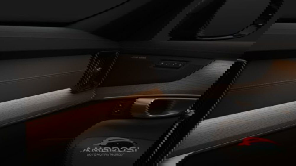 Volvo XC90 nuova a Perugia (15)