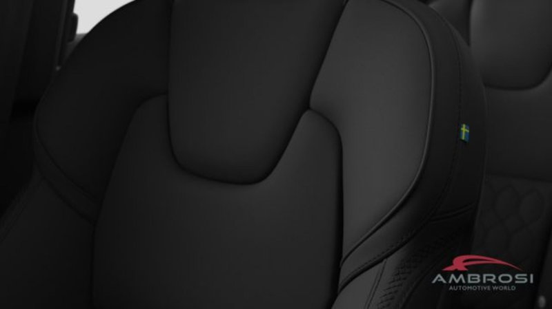 Volvo XC90 nuova a Perugia (11)