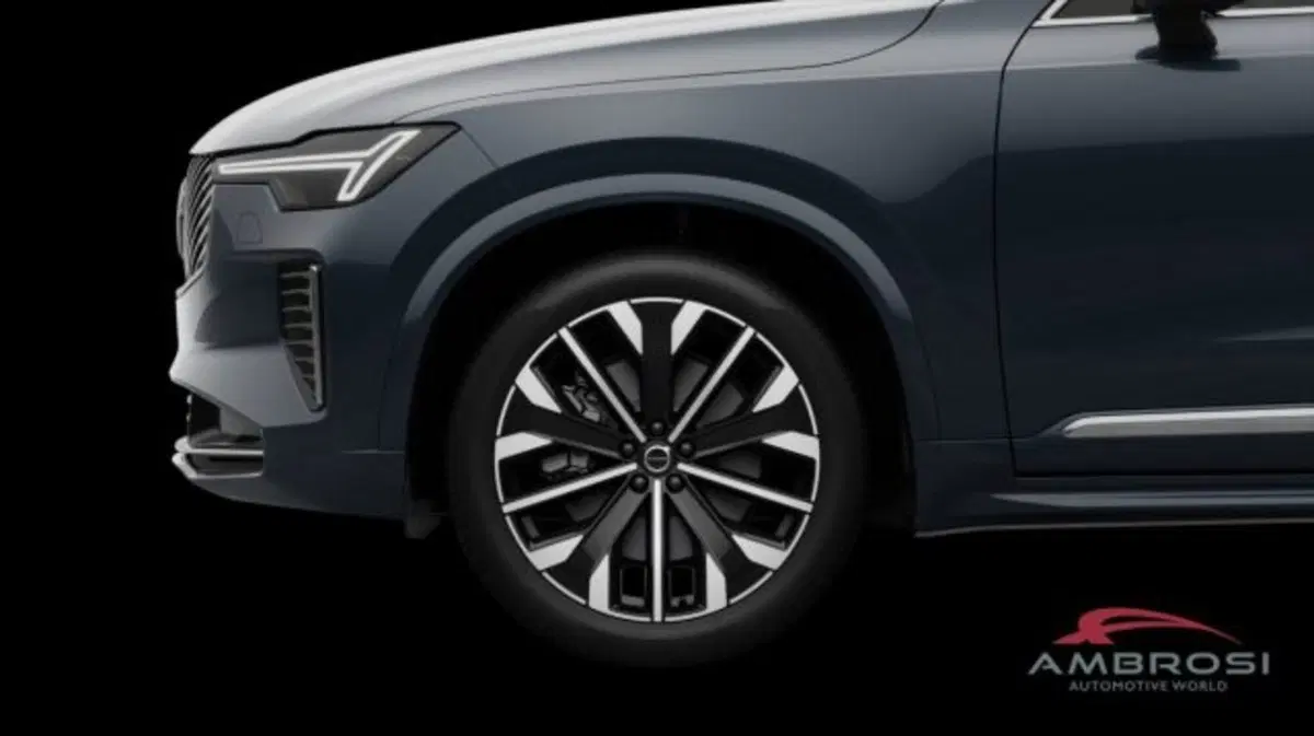 Volvo XC90 nuova a Perugia (4)