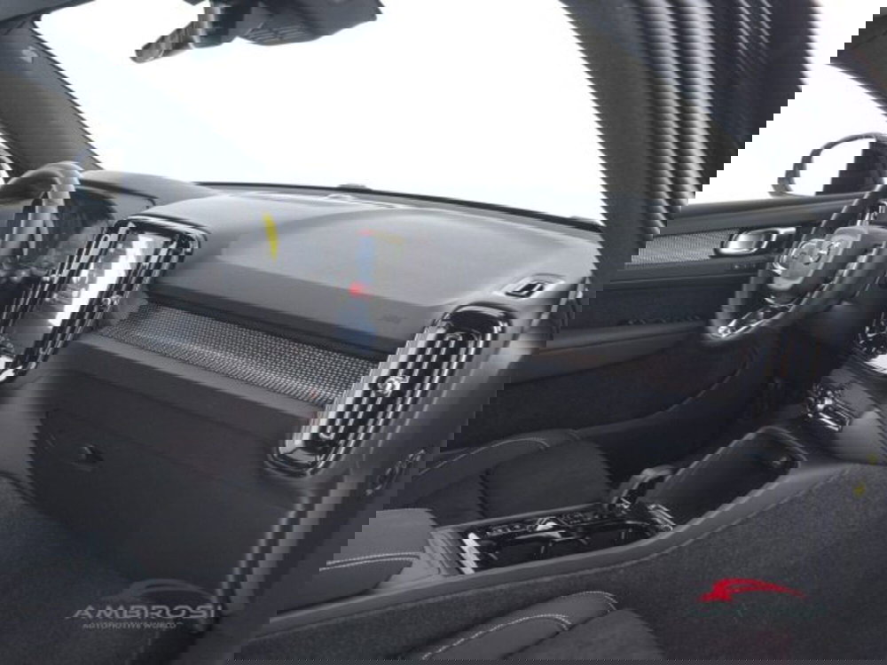 Volvo XC40 nuova a Perugia (12)