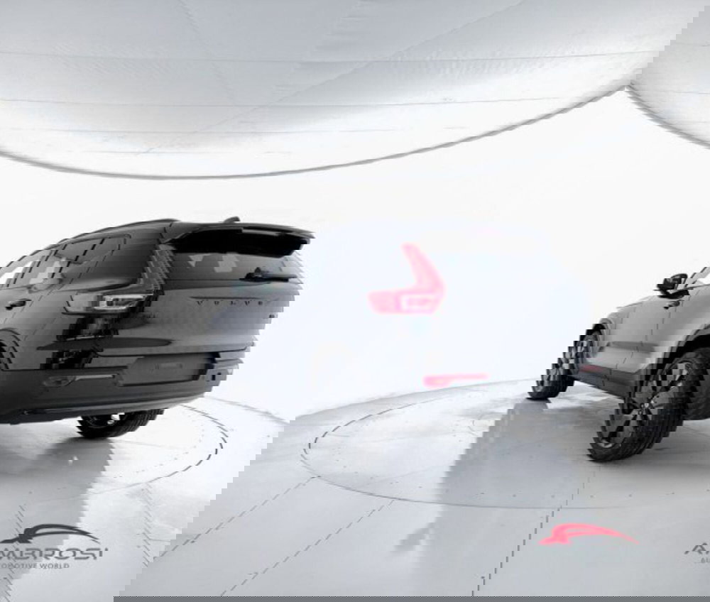 Volvo XC40 nuova a Perugia (4)