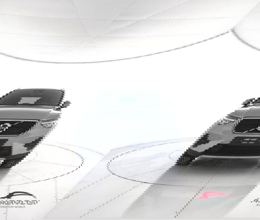 Volvo XC40 nuova a Perugia (5)