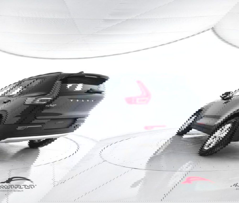 Volvo XC40 nuova a Perugia (4)