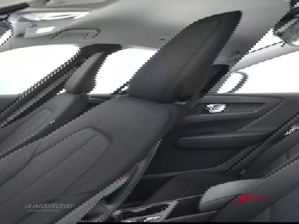 Volvo XC40 nuova a Perugia (9)