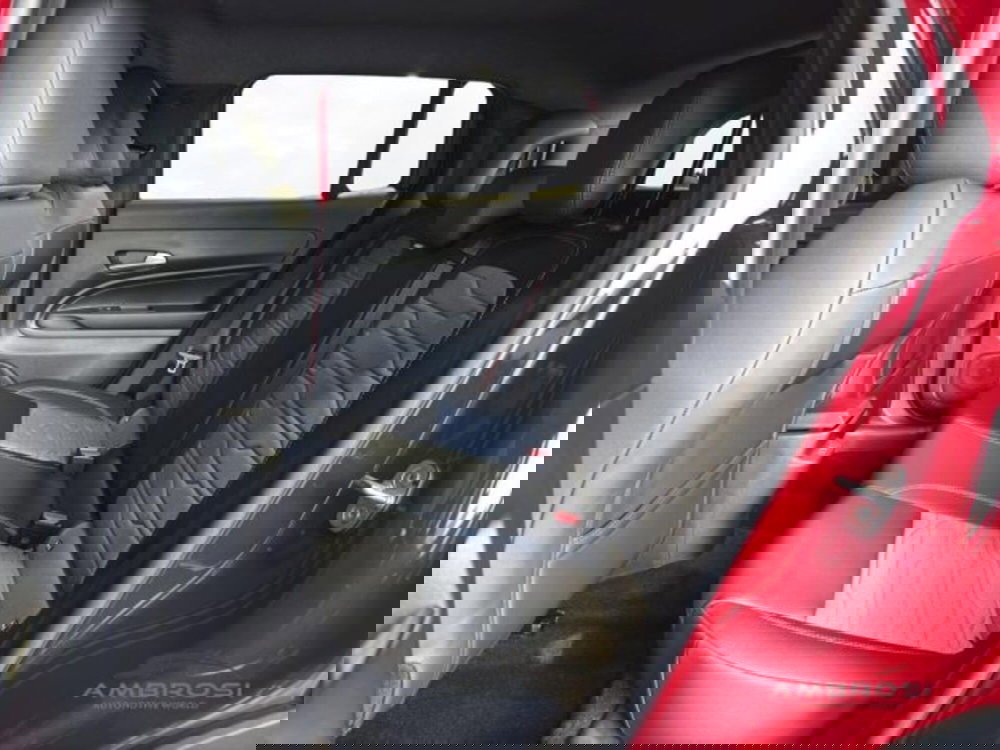 Jeep Avenger nuova a Perugia (11)