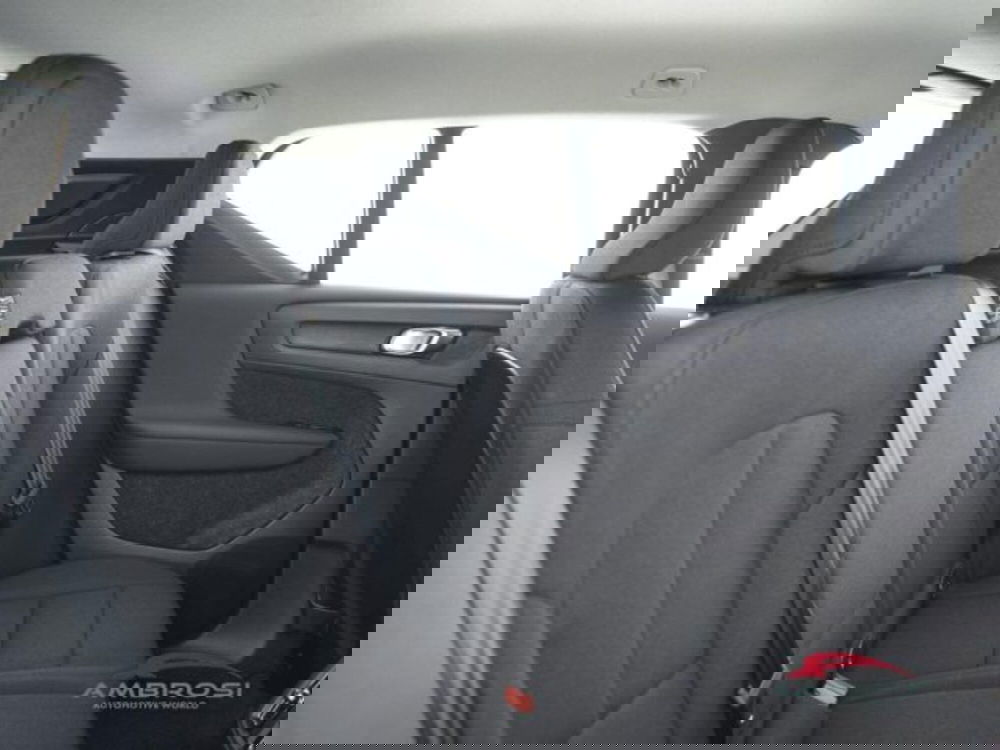 Volvo XC40 nuova a Perugia (11)