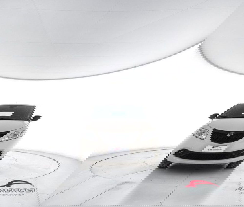 Lancia Y usata a Perugia (5)