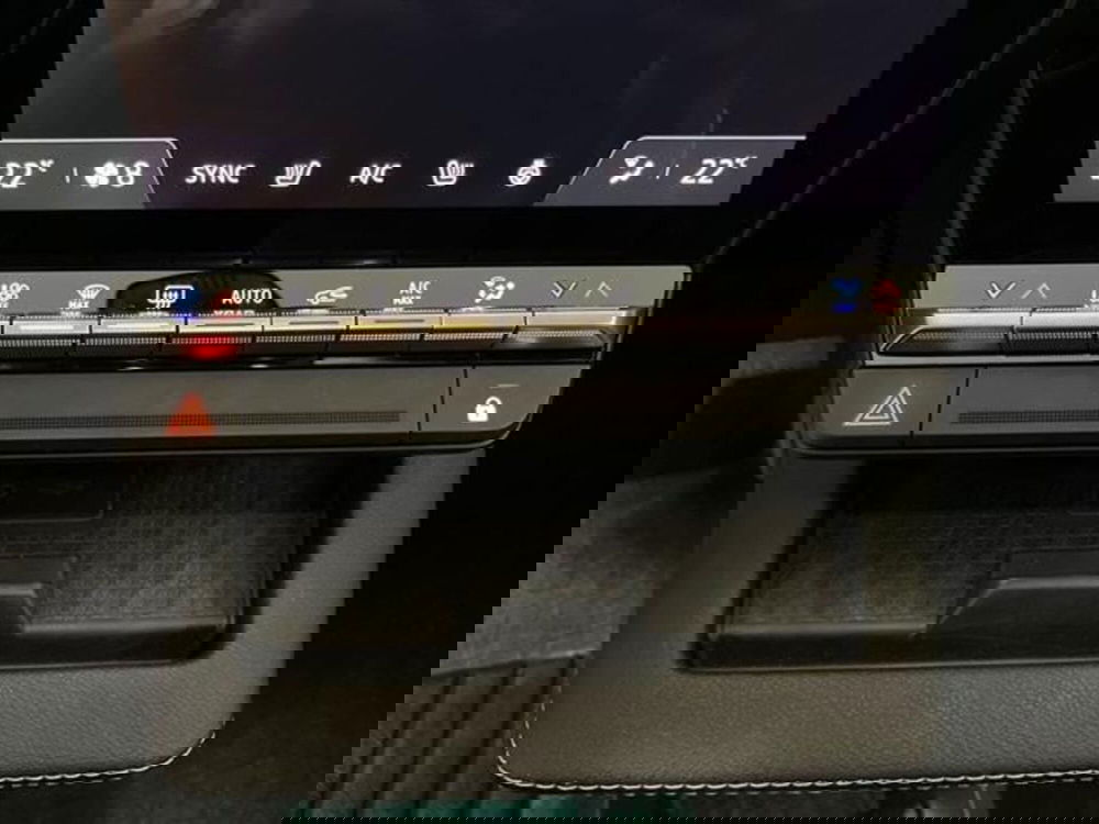 Renault Megane E-Tech Electric usata a Como (17)