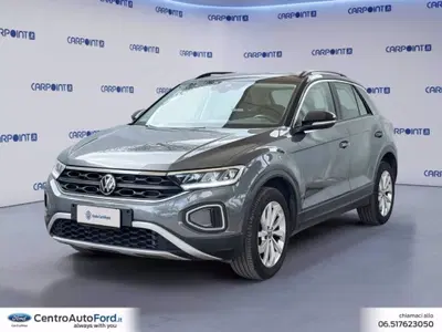 Volkswagen T-Roc 2.0 tdi Life 115cv del 2023 usata a Albano Laziale