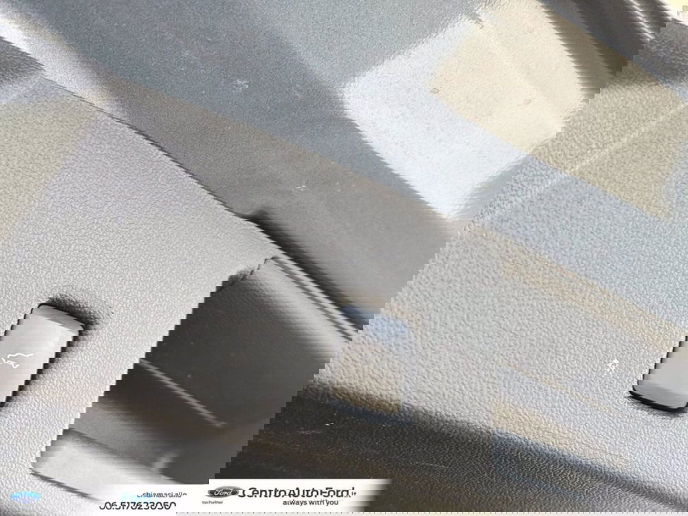 Ford Kuga usata a Roma (12)