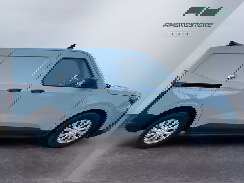 Ford Transit Courier Furgone usata a Milano (4)
