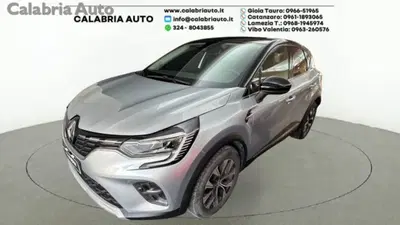 Renault Captur Mild Hybrid 140 CV Techno del 2023 usata a Gioia Tauro