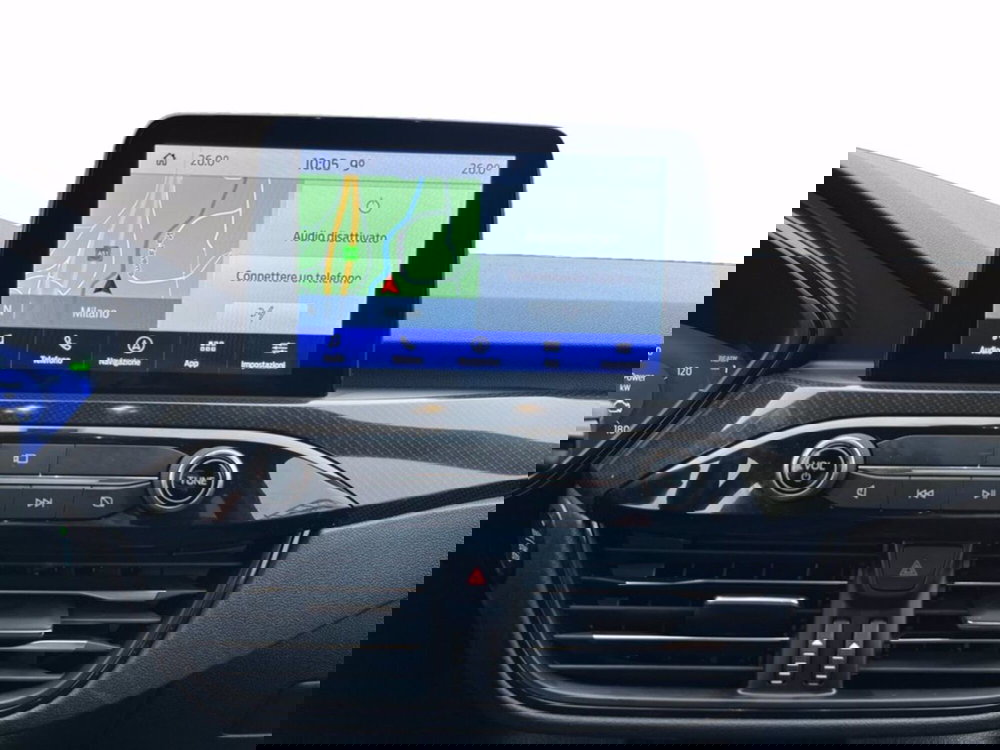 Ford Kuga usata a Milano (14)