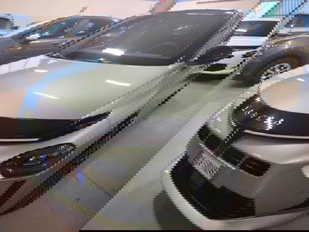 Lancia Ypsilon usata a Forlì-Cesena (2)