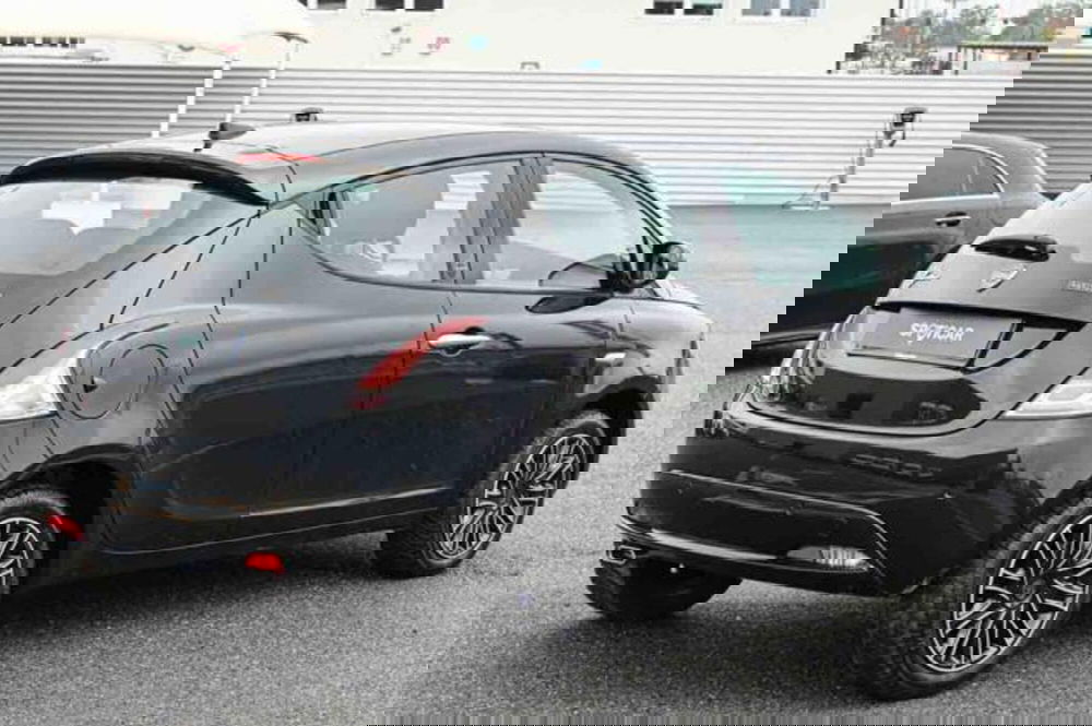 Lancia Ypsilon usata a Torino (5)