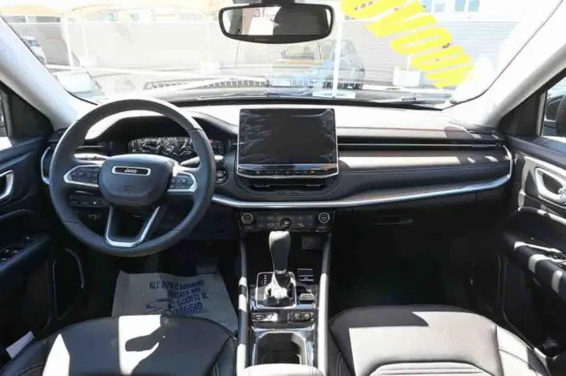 Jeep Compass nuova a Torino (11)