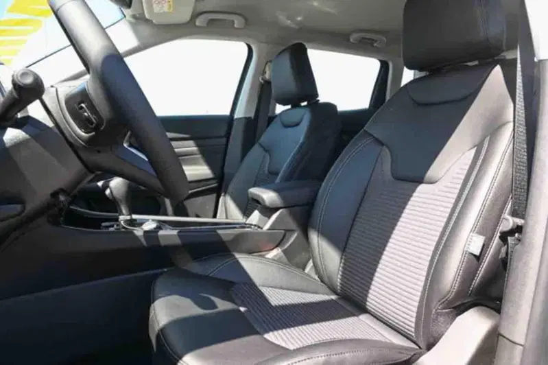 Jeep Compass nuova a Torino (14)