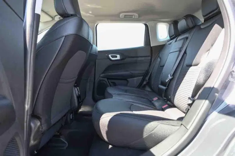 Jeep Compass nuova a Torino (15)
