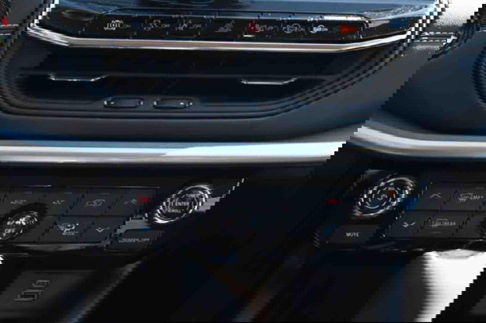 Jeep Compass nuova a Torino (17)