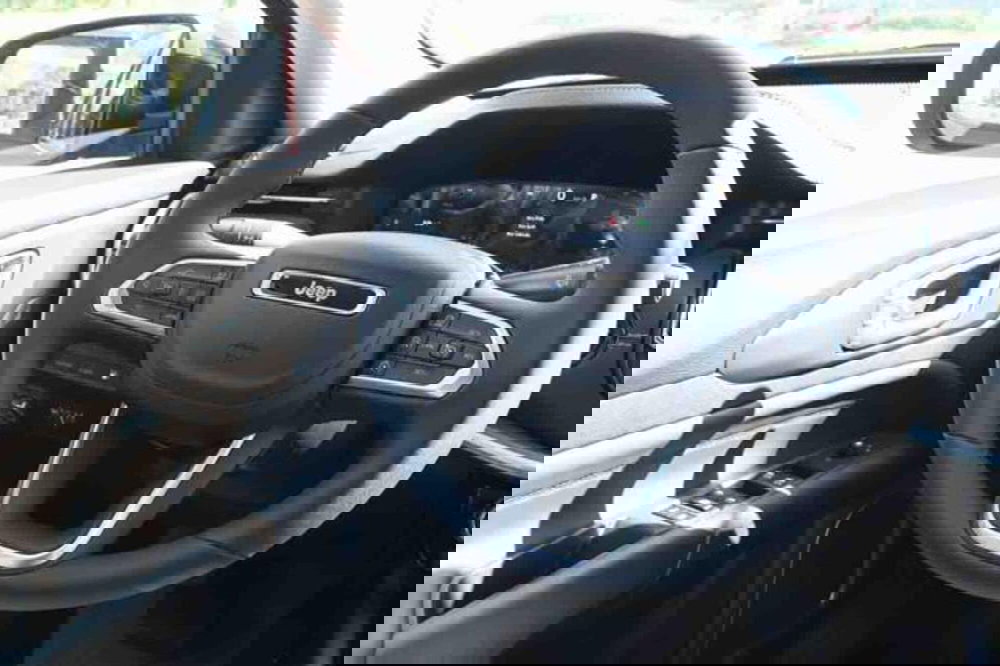 Jeep Compass nuova a Torino (19)