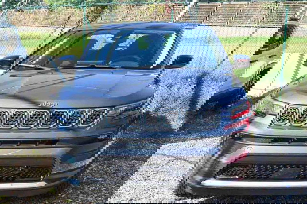 Jeep Compass nuova a Torino (2)