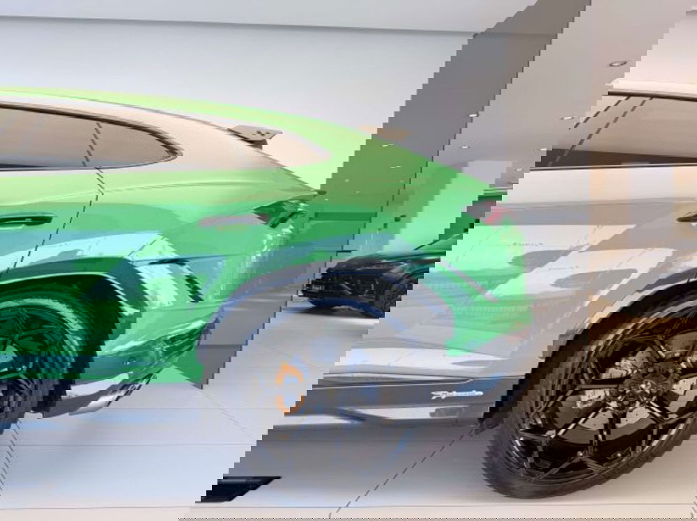 Lamborghini Urus usata a Torino (15)