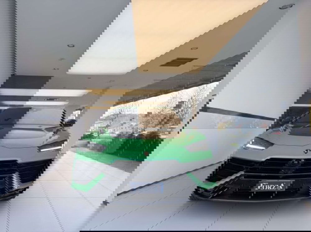 Lamborghini Urus usata a Torino (2)