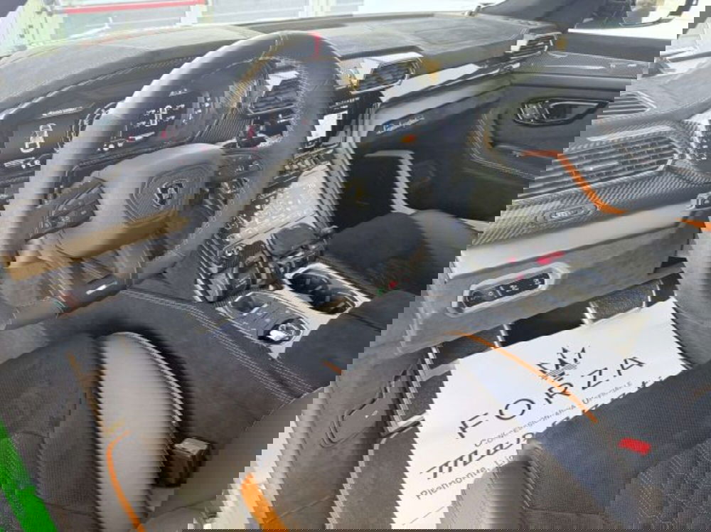 Lamborghini Urus usata a Torino (6)