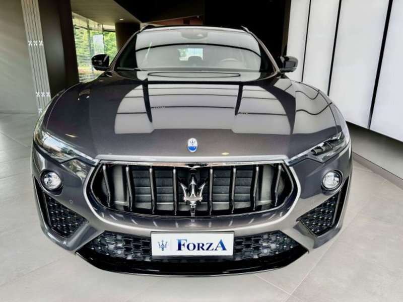 Maserati Levante usata a Torino (2)
