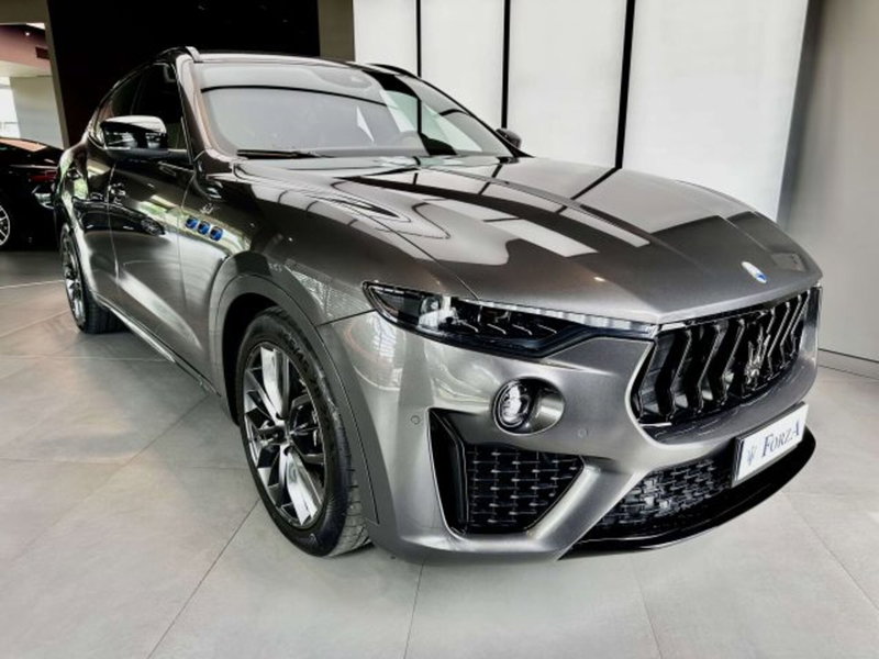 Maserati Levante usata a Torino (3)