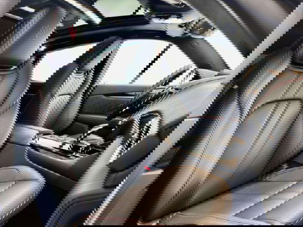 Maserati Levante usata a Torino (13)