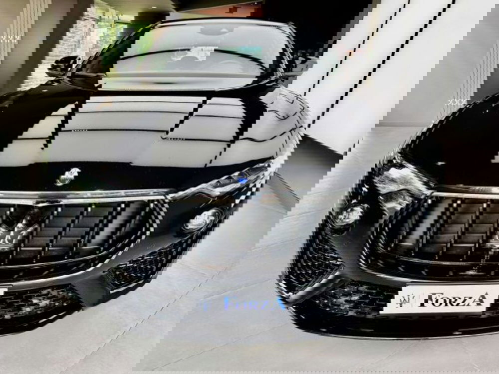 Maserati Levante usata a Torino (2)