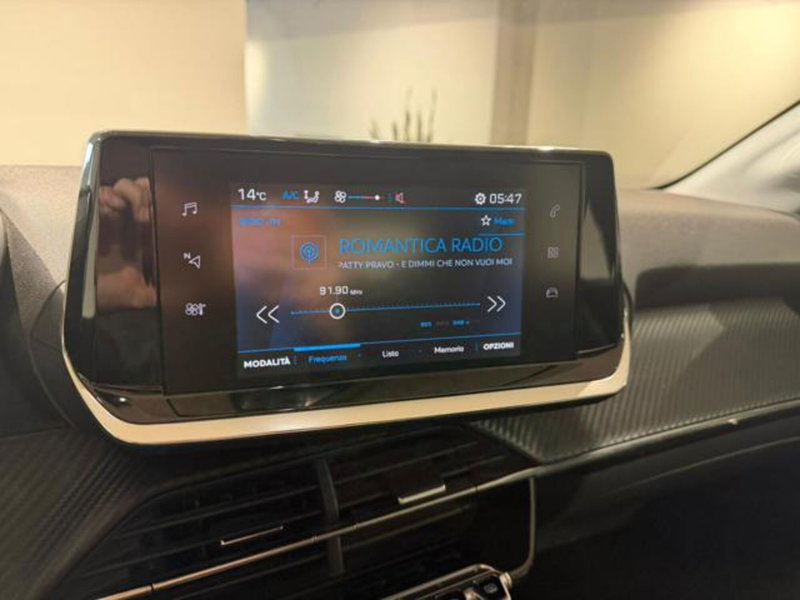 Peugeot 208 usata a Salerno (16)