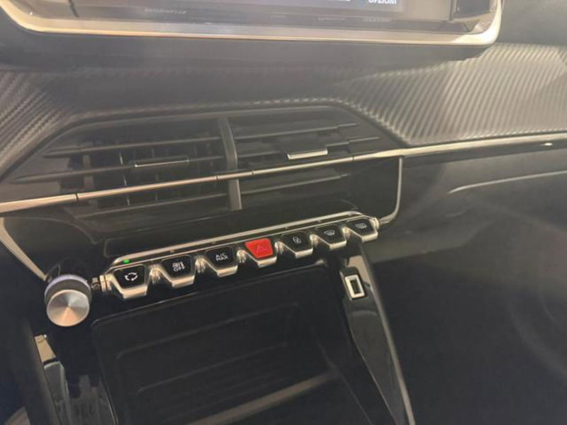 Peugeot 208 usata a Salerno (17)