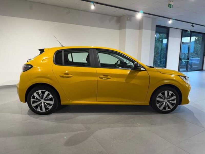 Peugeot 208 usata a Salerno (3)