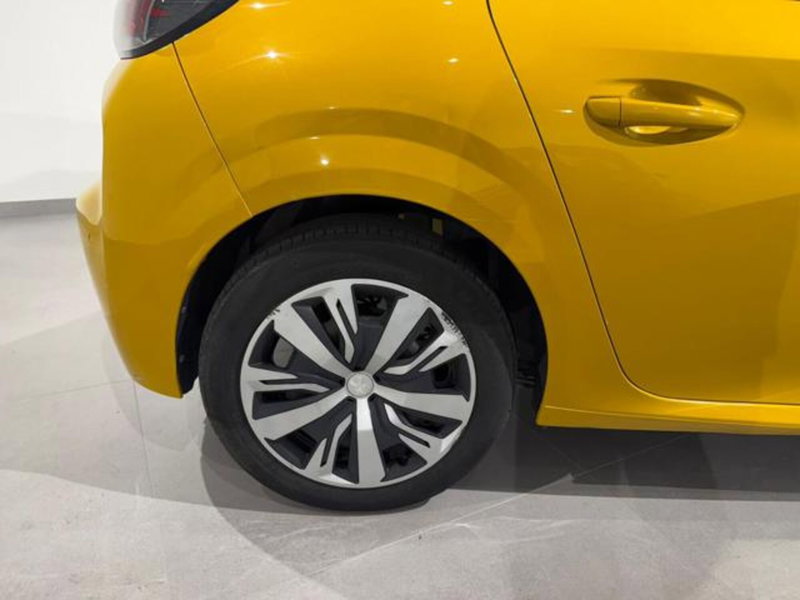 Peugeot 208 usata a Salerno (9)