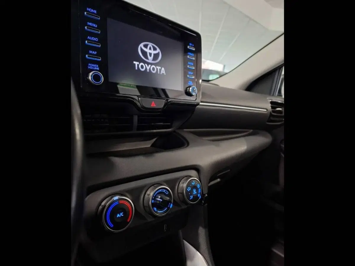 Toyota Yaris usata a Torino (8)