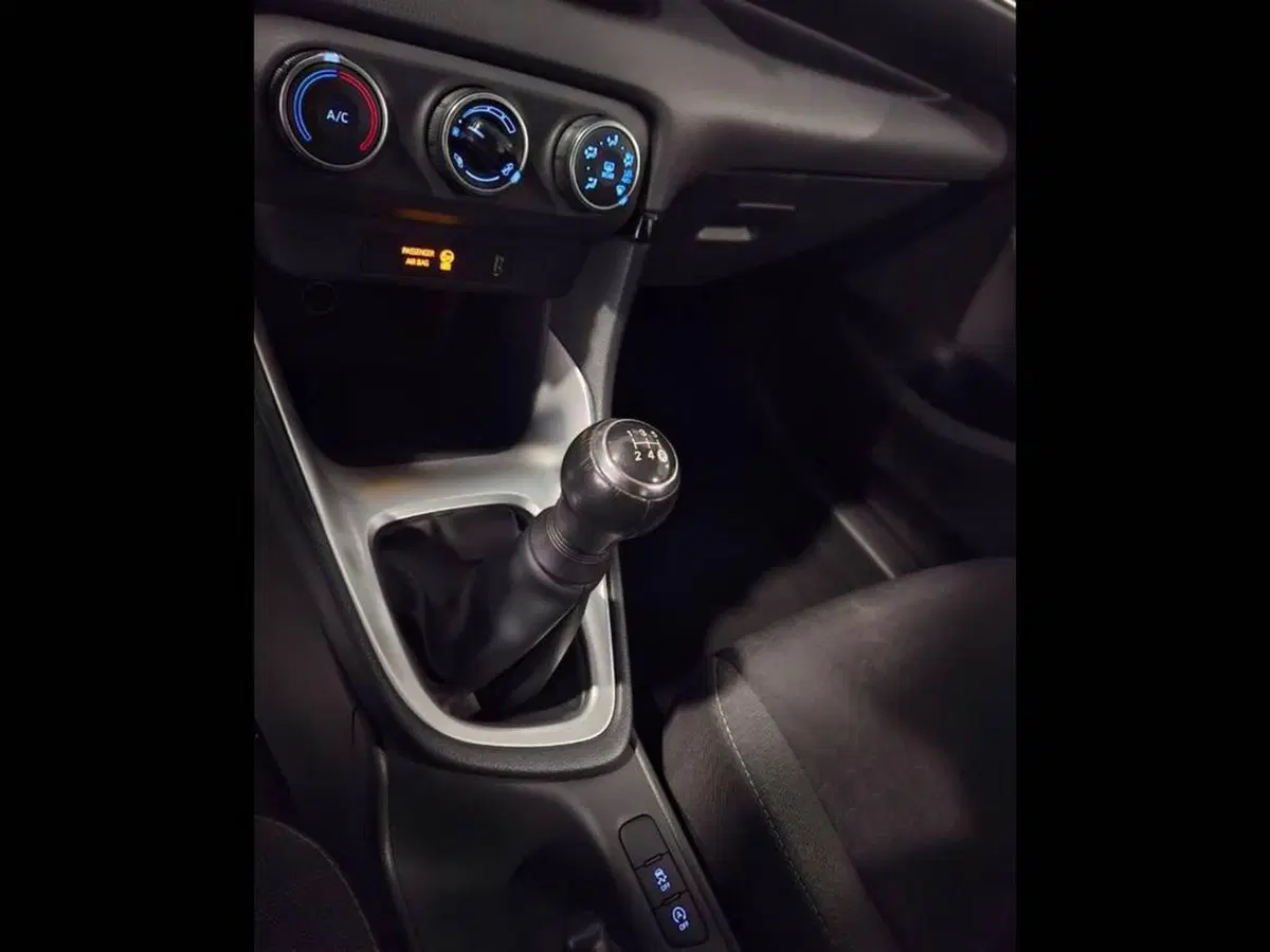 Toyota Yaris usata a Torino (9)