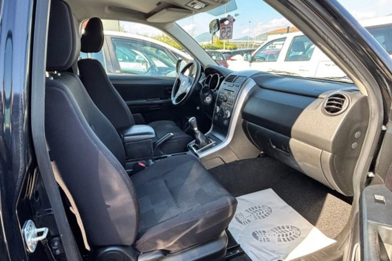 Suzuki Grand Vitara usata a Latina (5)