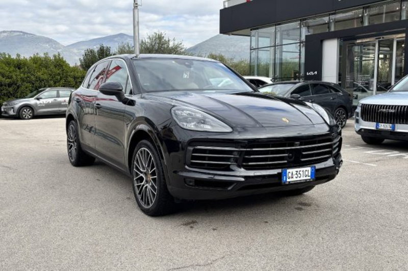 Porsche Cayenne usata a Latina