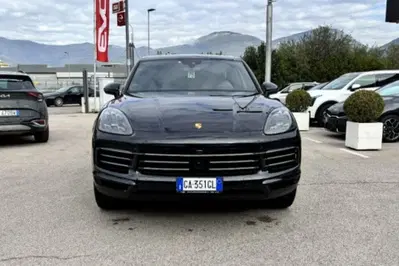 Porsche Cayenne 3.0 V6 del 2020 usata a Fondi