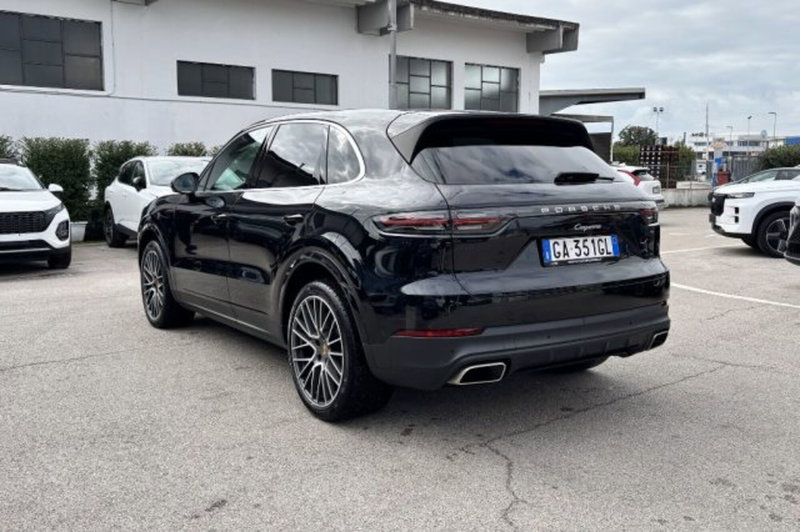 Porsche Cayenne usata a Latina (5)