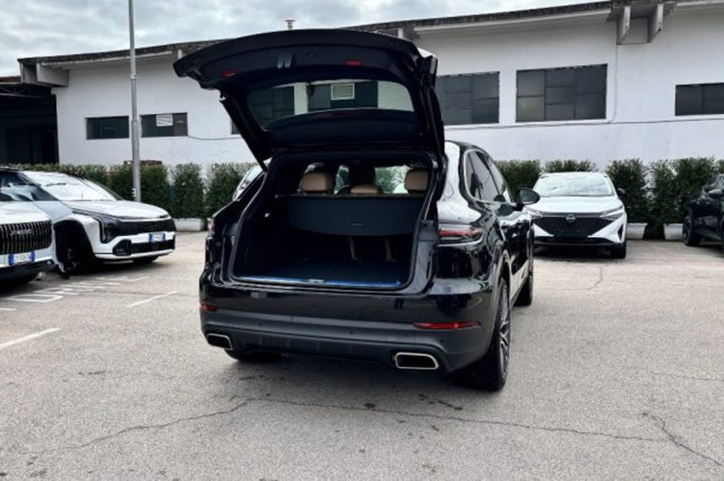 Porsche Cayenne usata a Latina (7)