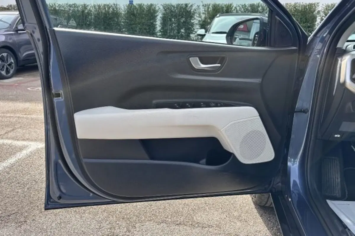 Kia Stonic usata a Latina (12)