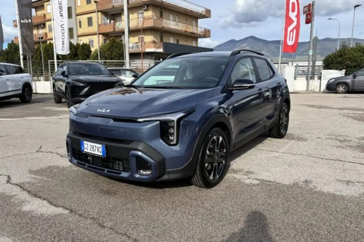 Kia Stonic usata a Latina (3)