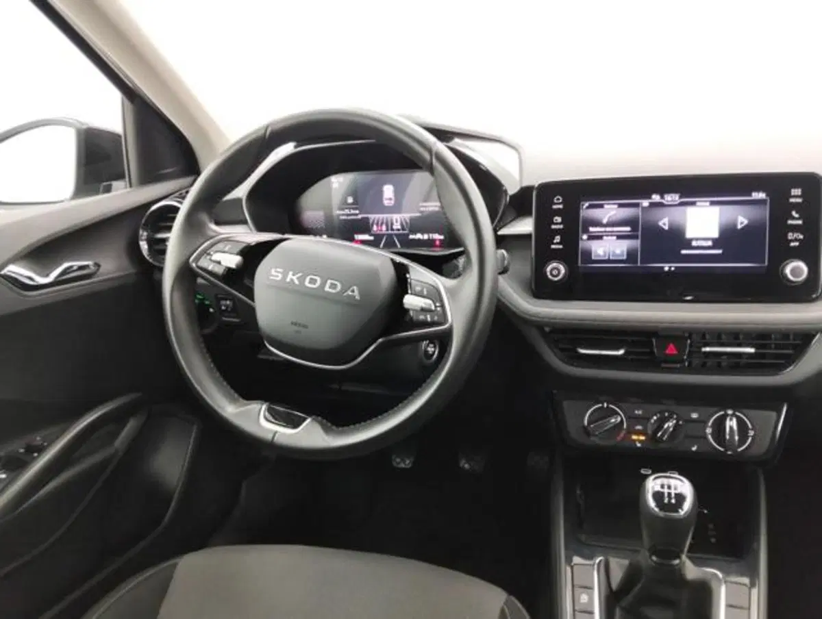 Skoda Fabia usata a Como (10)