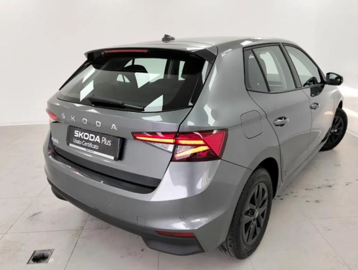 Skoda Fabia usata a Como (2)